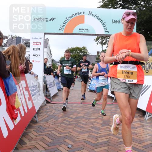 30.08.2026 - Blankeneser Heldenlauf Lena Gebhardt http://msf.ph/oto/10059451 30.08.2026 12:26:10 Ziel 2248, 2764, 4204, 4263, 4346, 4452 meine-sportfotos.de