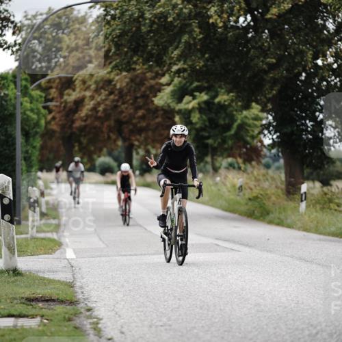 30.08.2026 - Elbe Triathlon Hamburg Michael Burmester http://msf.ph/oto/10059495 30.08.2026 11:31:38 Radfahren 1351, 1429, 1594 meine-sportfotos.de
