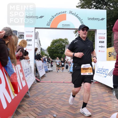 30.08.2026 - Blankeneser Heldenlauf Lena Gebhardt http://msf.ph/oto/10059518 30.08.2026 12:26:18 Ziel 2602, 2642, 4346, 4464, 4479 meine-sportfotos.de