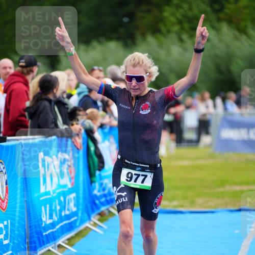 30.08.2026 - Elbe Triathlon Hamburg LAZAROV Photography http://msf.ph/oto/10059536 30.08.2026 11:36:33 Ziel 568, 882, 977 meine-sportfotos.de