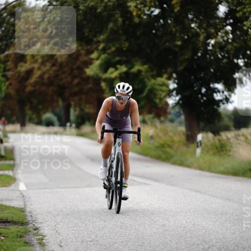 30.08.2026 - Elbe Triathlon Hamburg Michael Burmester http://msf.ph/oto/10059545 30.08.2026 11:31:56 Radfahren 1550, 1560, 1561 meine-sportfotos.de