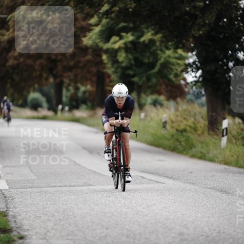 30.08.2026 - Elbe Triathlon Hamburg Michael Burmester http://msf.ph/oto/10059580 30.08.2026 11:32:23 Radfahren 1640, 1645 meine-sportfotos.de