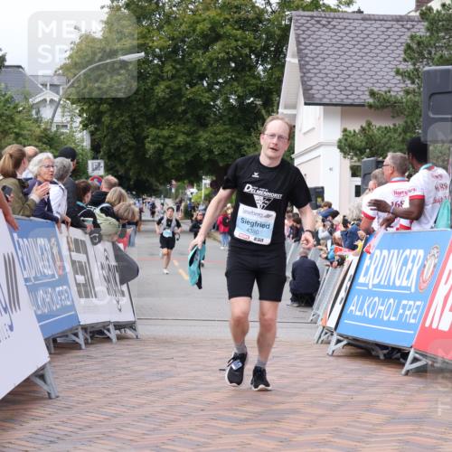 30.08.2026 - Blankeneser Heldenlauf Lena Gebhardt http://msf.ph/oto/10059651 30.08.2026 12:26:31 Ziel 2600, 2690, 4380, 4478 meine-sportfotos.de