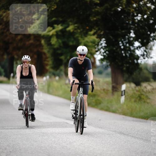 30.08.2026 - Elbe Triathlon Hamburg Michael Burmester http://msf.ph/oto/10059655 30.08.2026 11:33:32 Radfahren 835, 1547 meine-sportfotos.de