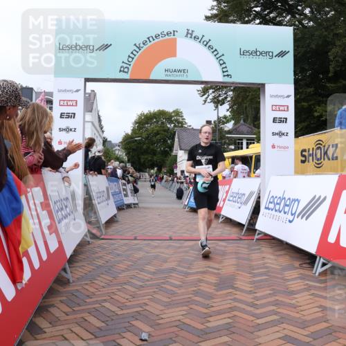 30.08.2026 - Blankeneser Heldenlauf Lena Gebhardt http://msf.ph/oto/10059658 30.08.2026 12:26:32 Ziel 2690, 4380, 4478 meine-sportfotos.de