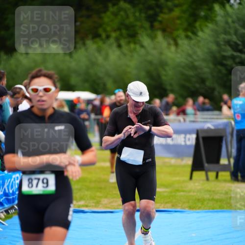 30.08.2026 - Elbe Triathlon Hamburg LAZAROV Photography http://msf.ph/oto/10059674 30.08.2026 11:37:03 Ziel 879, 1050, 1132, 1307 meine-sportfotos.de