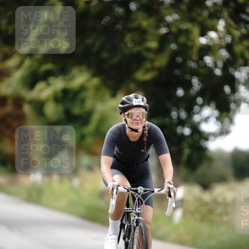 30.08.2026 - Elbe Triathlon Hamburg Michael Burmester http://msf.ph/oto/10059682 30.08.2026 11:33:53 Radfahren 1501, 1703, 1709 meine-sportfotos.de