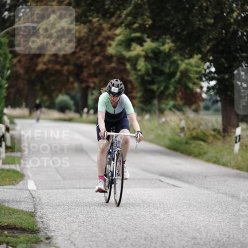 30.08.2026 - Elbe Triathlon Hamburg Michael Burmester http://msf.ph/oto/10059772 30.08.2026 11:34:52 Radfahren 1497, 1576 meine-sportfotos.de