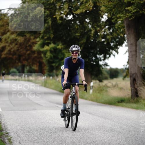 30.08.2026 - Elbe Triathlon Hamburg Michael Burmester http://msf.ph/oto/10059778 30.08.2026 11:34:54 Radfahren 1497, 1576 meine-sportfotos.de