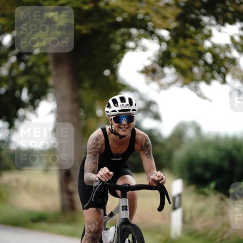 30.08.2026 - Elbe Triathlon Hamburg Michael Burmester http://msf.ph/oto/10059833 30.08.2026 11:36:14 Radfahren 1529, 1689 meine-sportfotos.de