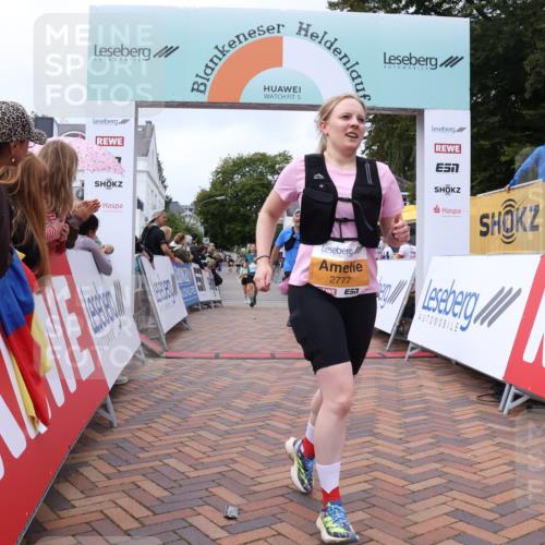 30.08.2026 - Blankeneser Heldenlauf Lena Gebhardt http://msf.ph/oto/10059887 30.08.2026 12:27:17 Ziel 2777, 2828, 4062, 4276 meine-sportfotos.de