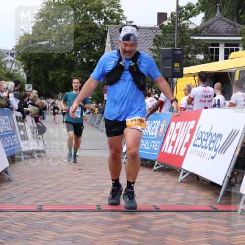30.08.2026 - Blankeneser Heldenlauf Lena Gebhardt http://msf.ph/oto/10059900 30.08.2026 12:27:18 Ziel 2777, 2828, 4062, 4276 meine-sportfotos.de
