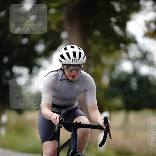 30.08.2026 - Elbe Triathlon Hamburg Michael Burmester http://msf.ph/oto/10059944 30.08.2026 11:37:54 Radfahren 1521, 1571 meine-sportfotos.de