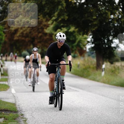 30.08.2026 - Elbe Triathlon Hamburg Michael Burmester http://msf.ph/oto/10059959 30.08.2026 11:38:05 Radfahren 1512, 1532, 1541, 1569 meine-sportfotos.de
