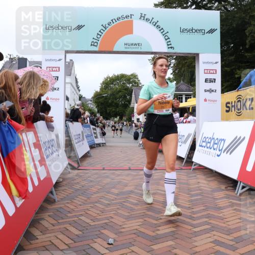 30.08.2026 - Blankeneser Heldenlauf Lena Gebhardt http://msf.ph/oto/10059967 30.08.2026 12:27:24 Ziel 2677, 2828, 4062 meine-sportfotos.de