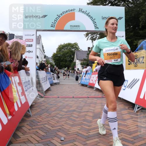 30.08.2026 - Blankeneser Heldenlauf Lena Gebhardt http://msf.ph/oto/10059974 30.08.2026 12:27:25 Ziel 2677, 2828, 4062 meine-sportfotos.de