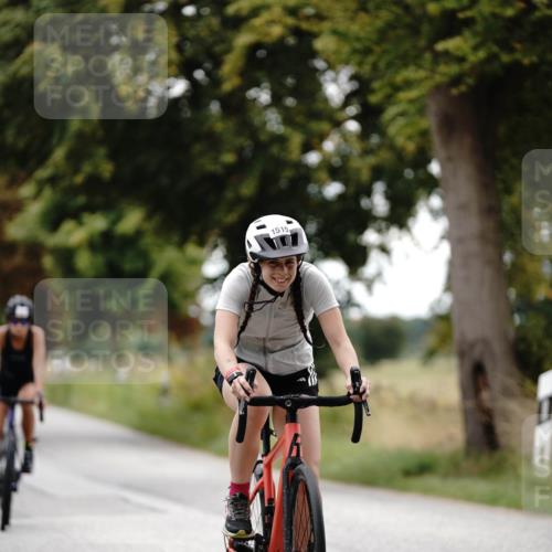 30.08.2026 - Elbe Triathlon Hamburg Michael Burmester http://msf.ph/oto/10059995 30.08.2026 11:38:19 Radfahren 1469, 1498, 1502, 1519, 1587, 1658 meine-sportfotos.de
