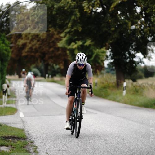 30.08.2026 - Elbe Triathlon Hamburg Michael Burmester http://msf.ph/oto/10060006 30.08.2026 11:38:21 Radfahren 1469, 1498, 1502, 1519, 1587, 1658 meine-sportfotos.de