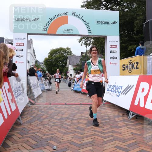 30.08.2026 - Blankeneser Heldenlauf Lena Gebhardt http://msf.ph/oto/10060016 30.08.2026 12:27:37 Ziel 2164, 2234, 2357, 4106 meine-sportfotos.de