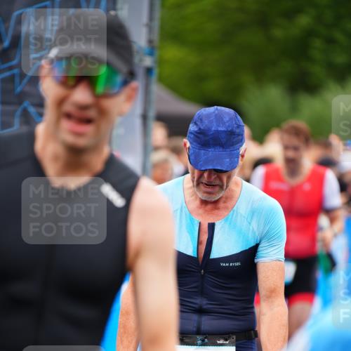 30.08.2026 - Elbe Triathlon Hamburg LAZAROV Photography http://msf.ph/oto/10060021 30.08.2026 11:38:42 Ziel 867, 1162, 1226, 1253, 1271, 1354, 1444 meine-sportfotos.de