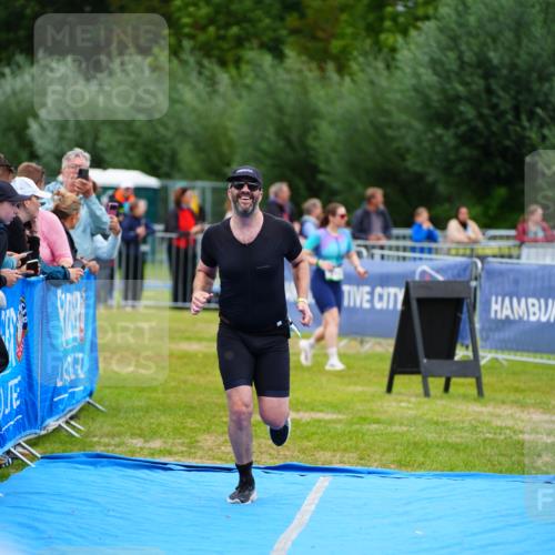 30.08.2026 - Elbe Triathlon Hamburg LAZAROV Photography http://msf.ph/oto/10060042 30.08.2026 11:38:48 Ziel 1162 meine-sportfotos.de