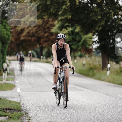30.08.2026 - Elbe Triathlon Hamburg Michael Burmester http://msf.ph/oto/10060060 30.08.2026 11:38:54 Radfahren 1535, 1596, 1637 meine-sportfotos.de