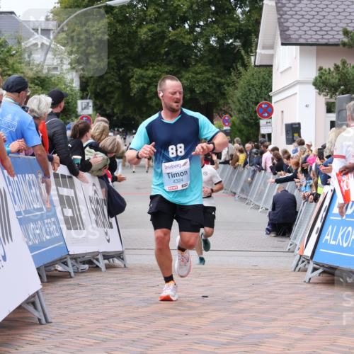 30.08.2026 - Blankeneser Heldenlauf Lena Gebhardt http://msf.ph/oto/10060067 30.08.2026 12:27:42 Ziel 2164, 2234, 2357, 4106, 4324 meine-sportfotos.de