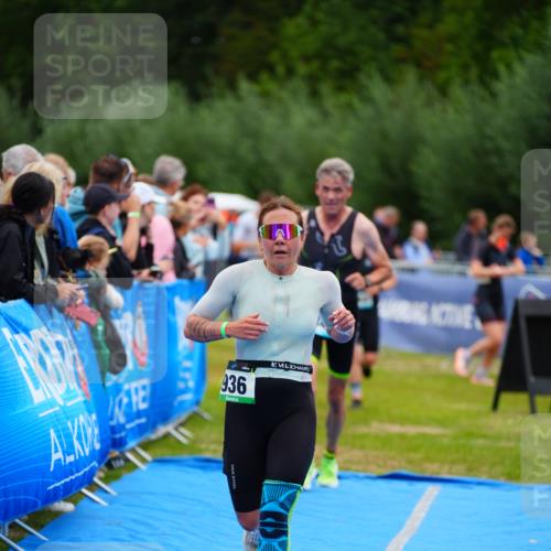 30.08.2026 - Elbe Triathlon Hamburg LAZAROV Photography http://msf.ph/oto/10060087 30.08.2026 11:39:01 Ziel 936, 1158, 1346, 1456 meine-sportfotos.de