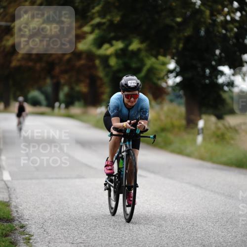 30.08.2026 - Elbe Triathlon Hamburg Michael Burmester http://msf.ph/oto/10060098 30.08.2026 11:39:08 Radfahren 1524, 1540, 1543, 1683, 1715 meine-sportfotos.de