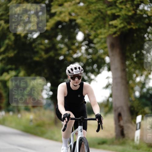 30.08.2026 - Elbe Triathlon Hamburg Michael Burmester http://msf.ph/oto/10060103 30.08.2026 11:39:15 Radfahren 1524 meine-sportfotos.de