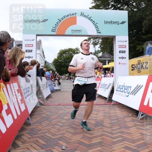 30.08.2026 - Blankeneser Heldenlauf Lena Gebhardt http://msf.ph/oto/10060112 30.08.2026 12:27:48 Ziel 4229, 4324 meine-sportfotos.de