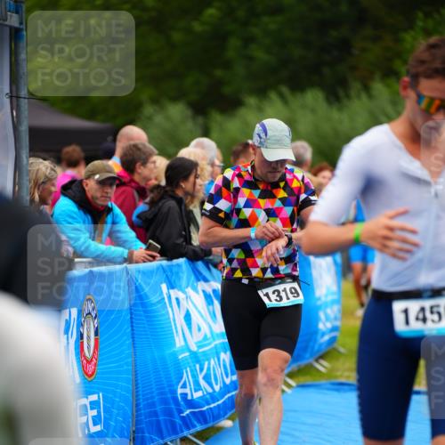 30.08.2026 - Elbe Triathlon Hamburg LAZAROV Photography http://msf.ph/oto/10060143 30.08.2026 11:39:09 Ziel 877, 1158, 1169, 1319, 1456 meine-sportfotos.de