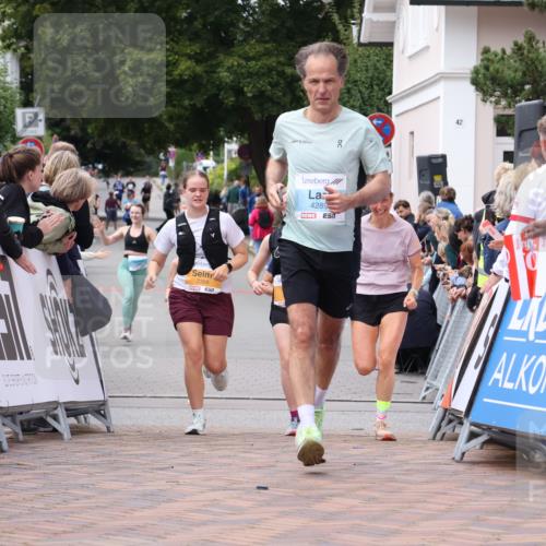 30.08.2026 - Blankeneser Heldenlauf Lena Gebhardt http://msf.ph/oto/10060167 30.08.2026 12:28:01 Ziel 2366, 2398, 2827, 4195, 4213, 4289 meine-sportfotos.de