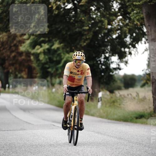 30.08.2026 - Elbe Triathlon Hamburg Michael Burmester http://msf.ph/oto/10060171 30.08.2026 11:39:59 Radfahren 1484, 1566, 1694 meine-sportfotos.de