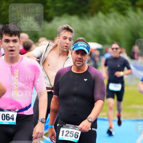 30.08.2026 - Elbe Triathlon Hamburg LAZAROV Photography http://msf.ph/oto/10060207 30.08.2026 11:39:22 Ziel 709, 992, 1064, 1123, 1125, 1205, 1214, 1256 meine-sportfotos.de