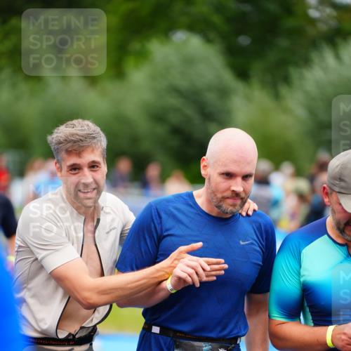 30.08.2026 - Elbe Triathlon Hamburg LAZAROV Photography http://msf.ph/oto/10060215 30.08.2026 11:39:24 Ziel 709, 926, 992, 1123, 1125, 1205 meine-sportfotos.de