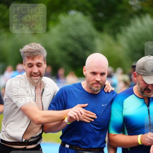 30.08.2026 - Elbe Triathlon Hamburg LAZAROV Photography http://msf.ph/oto/10060217 30.08.2026 11:39:24 Ziel 709, 926, 992, 1123, 1125, 1205 meine-sportfotos.de