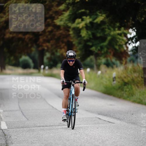 30.08.2026 - Elbe Triathlon Hamburg Michael Burmester http://msf.ph/oto/10060241 30.08.2026 11:41:17 Radfahren 1607 meine-sportfotos.de
