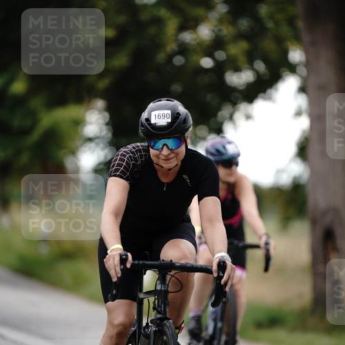 30.08.2026 - Elbe Triathlon Hamburg Michael Burmester http://msf.ph/oto/10060265 30.08.2026 11:42:00 Radfahren 1665, 1690 meine-sportfotos.de
