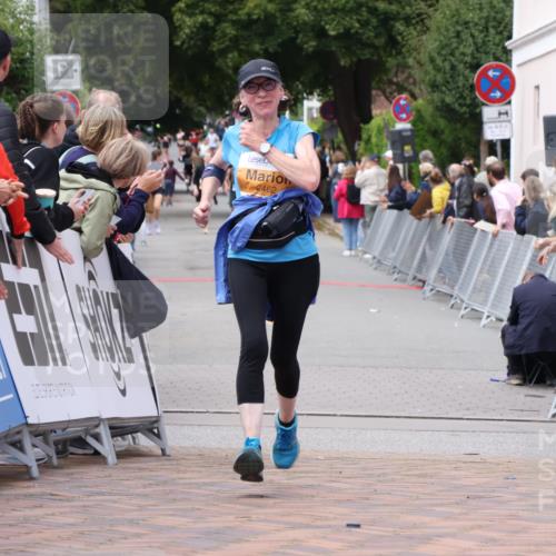 30.08.2026 - Blankeneser Heldenlauf Lena Gebhardt http://msf.ph/oto/10060303 30.08.2026 12:28:28 Ziel 2462 meine-sportfotos.de