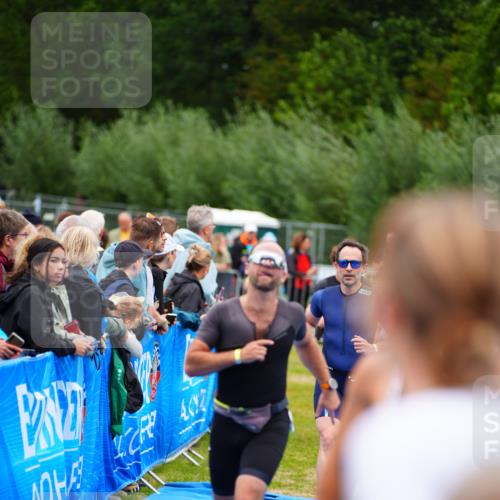 30.08.2026 - Elbe Triathlon Hamburg LAZAROV Photography http://msf.ph/oto/10060322 30.08.2026 11:39:51 Ziel 657, 697, 802, 871, 1247, 1277, 1371 meine-sportfotos.de