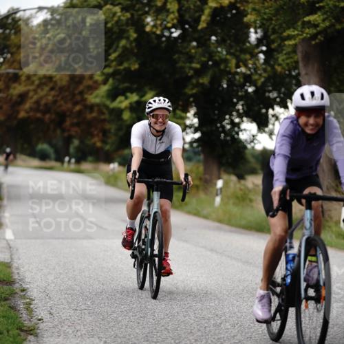 30.08.2026 - Elbe Triathlon Hamburg Michael Burmester http://msf.ph/oto/10060345 30.08.2026 11:43:31 Radfahren 1601, 1647 meine-sportfotos.de