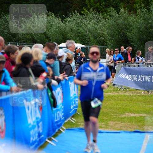 30.08.2026 - Elbe Triathlon Hamburg LAZAROV Photography http://msf.ph/oto/10060360 30.08.2026 11:40:12 Ziel 669, 775, 1245 meine-sportfotos.de