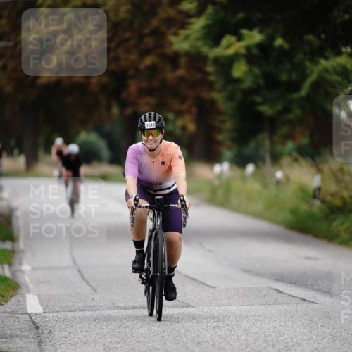 30.08.2026 - Elbe Triathlon Hamburg Michael Burmester http://msf.ph/oto/10060364 30.08.2026 11:44:11 Radfahren 1567, 1611 meine-sportfotos.de