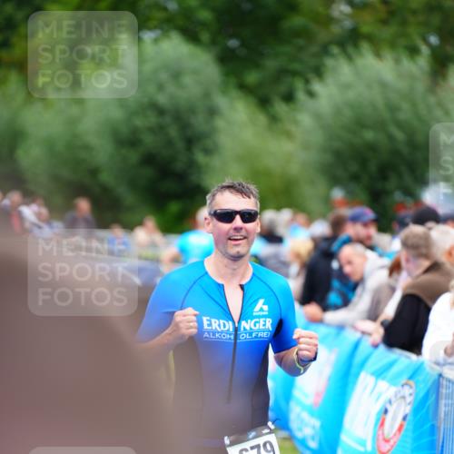 30.08.2026 - Elbe Triathlon Hamburg LAZAROV Photography http://msf.ph/oto/10060366 30.08.2026 11:40:22 Ziel 679, 1269 meine-sportfotos.de