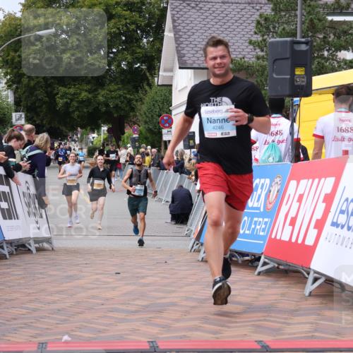30.08.2026 - Blankeneser Heldenlauf Lena Gebhardt http://msf.ph/oto/10060388 30.08.2026 12:28:45 Ziel 4021, 4216, 4246 meine-sportfotos.de