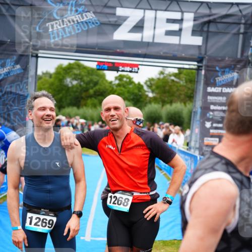 30.08.2026 - Elbe Triathlon Hamburg LAZAROV Photography http://msf.ph/oto/10060397 30.08.2026 11:40:34 Ziel 1130 meine-sportfotos.de