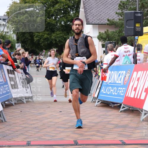 30.08.2026 - Blankeneser Heldenlauf Lena Gebhardt http://msf.ph/oto/10060425 30.08.2026 12:28:49 Ziel 2455, 2459, 4021, 4216, 4246 meine-sportfotos.de