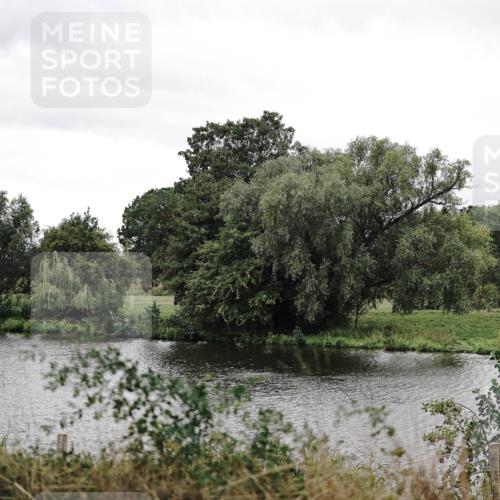 30.08.2026 - Elbe Triathlon Hamburg Michael Burmester http://msf.ph/oto/10060432 30.08.2026 11:45:12 Radfahren 1557 meine-sportfotos.de