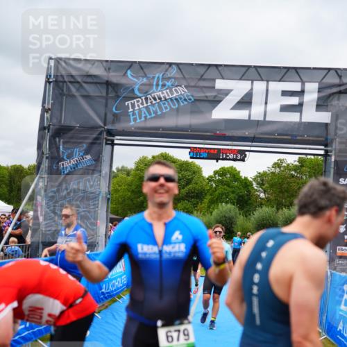 30.08.2026 - Elbe Triathlon Hamburg LAZAROV Photography http://msf.ph/oto/10060437 30.08.2026 11:40:48 Ziel 694, 911, 933, 1375 meine-sportfotos.de